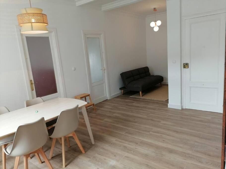Apartamento Completamente Equipado Centro فيرول المظهر الخارجي الصورة